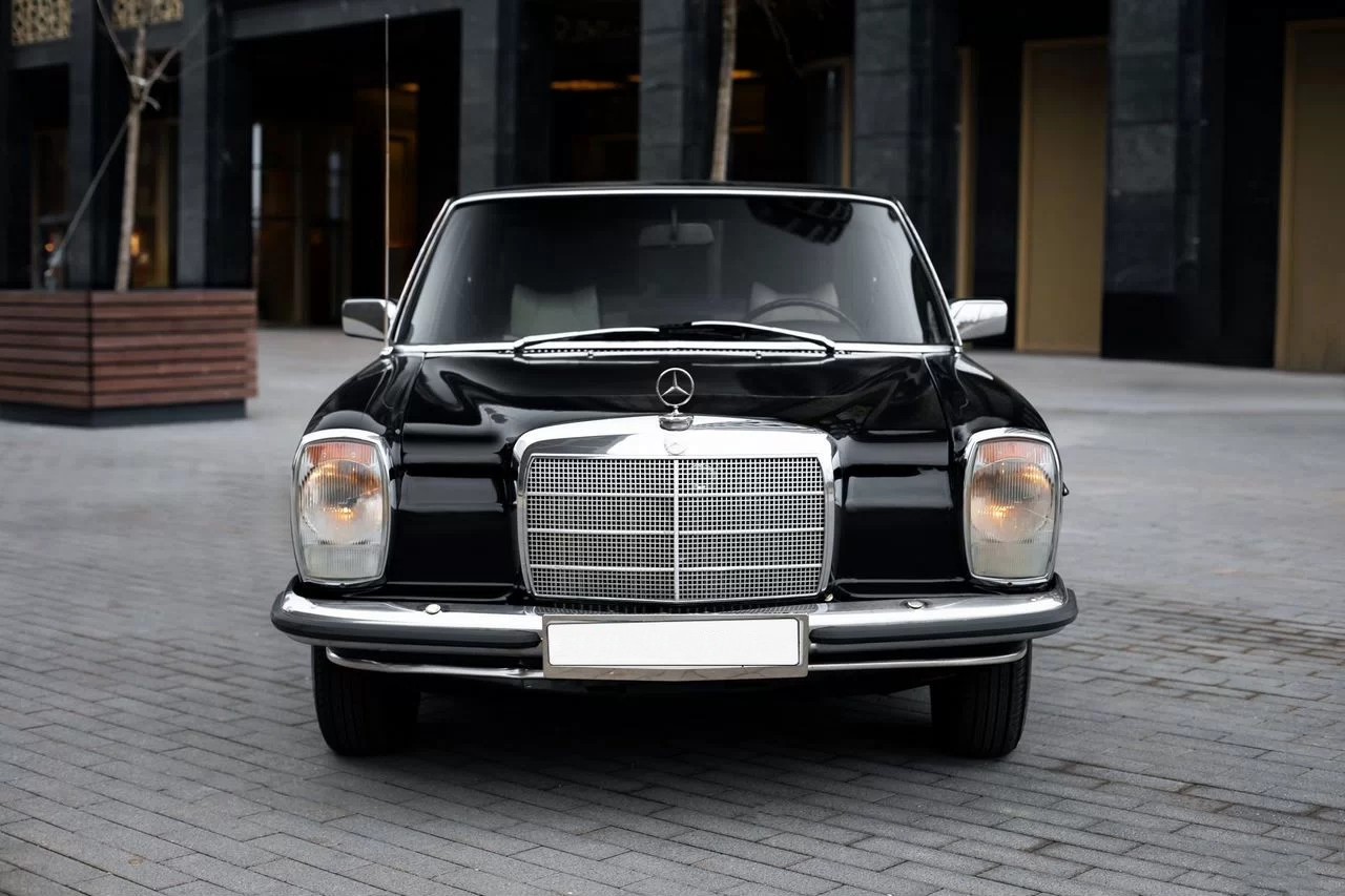 Mercedes-Benz W115 — фото 2
